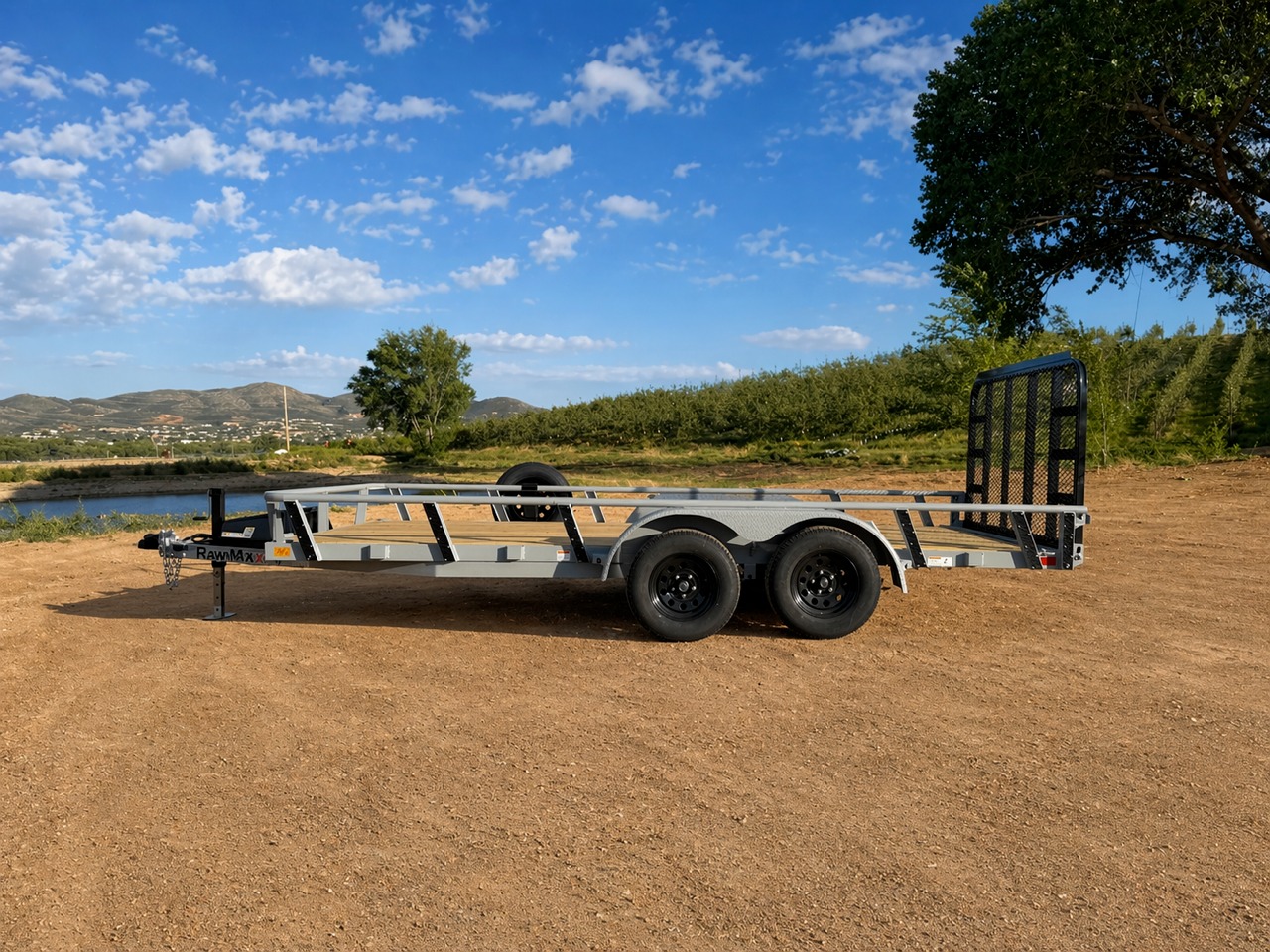 82" x 16' Utility Trailer — photo 1 of 4